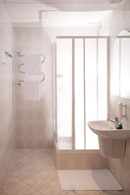 Hotel Albatros Пшемишъл Екстериор снимка